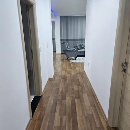 Apartment Dino Saraj